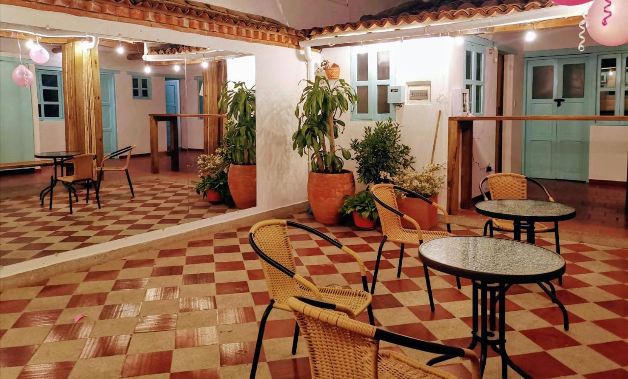 Popichi Hostel Villa de Leyva Exteriör bild